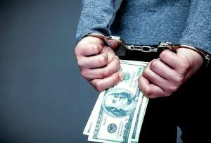 UAFE cierra el cerco al crimen organizado con USD 1.200 millones bajo sospecha