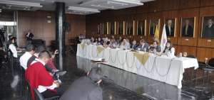 La sesi&oacute;n de la Comisi&oacute;n de Fiscalizaci&oacute;n inici&oacute; con 40 minutos de retraso.