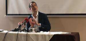 Jaime Rumbea, director ejecutivo de Apive, dio una rueda de prensa en el Centro de Convenciones de Guayaquil.