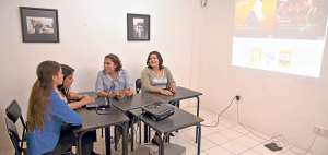 Las aulas de la Universidad Casa Grande son los sitios escogidos por los creadores de &lsquo;AltavozEC&rsquo; para coordinar la producci&oacute;n de textos y videos.