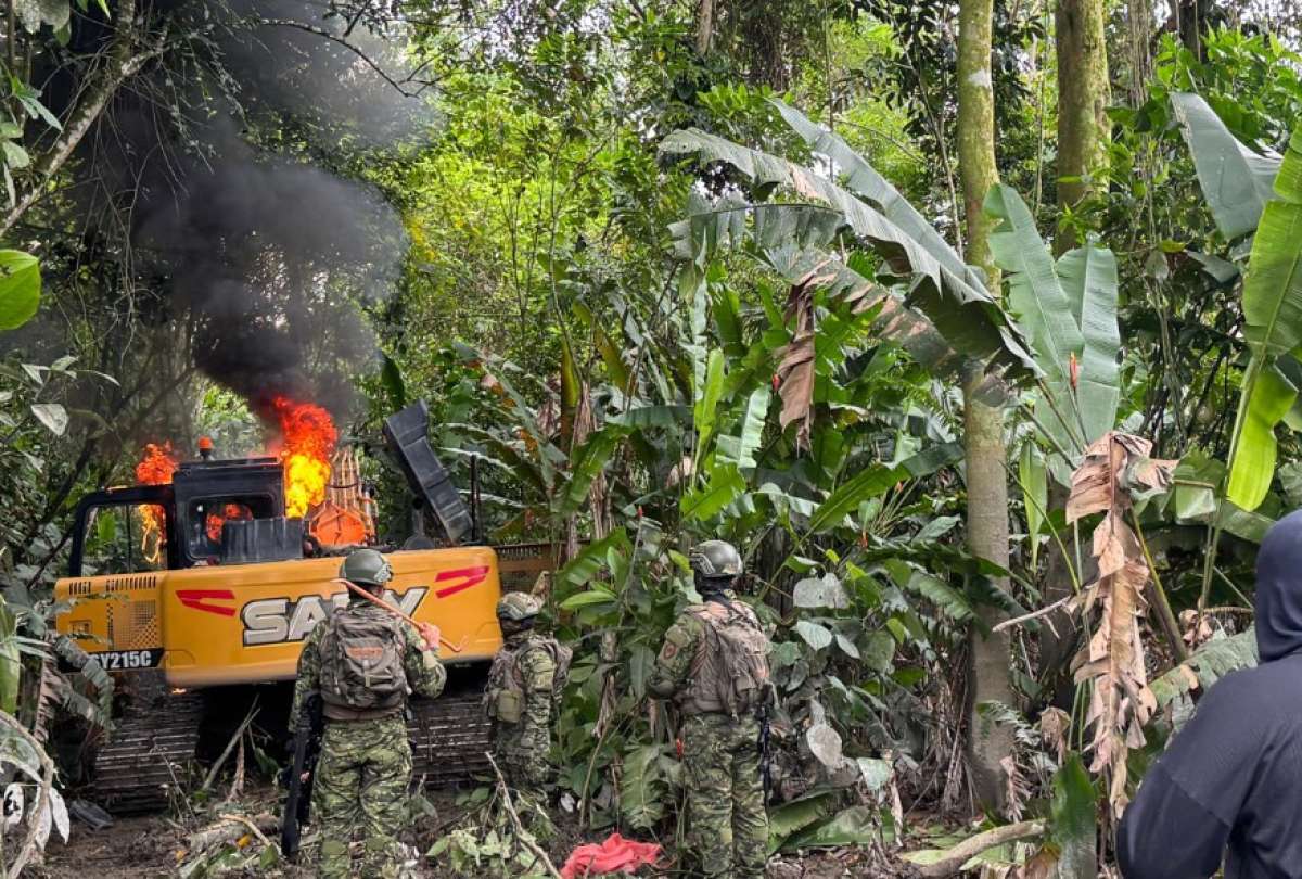 Las Fuerzas Armadas toman el control en Imbabura y Napo tras ofensiva contra la minería ilegal