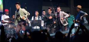 Los vocalistas de izquierda a derecha: Renny Donoso, To&ntilde;ito Le&oacute;n, Jos&eacute; F&eacute;lix Ceballos y Ren&eacute; Velazco. Foto: Miguel Castro / El Tel&eacute;grafo