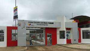 Correa inaugur&oacute; la Unidad Educativa del Milenio Yasun&iacute;