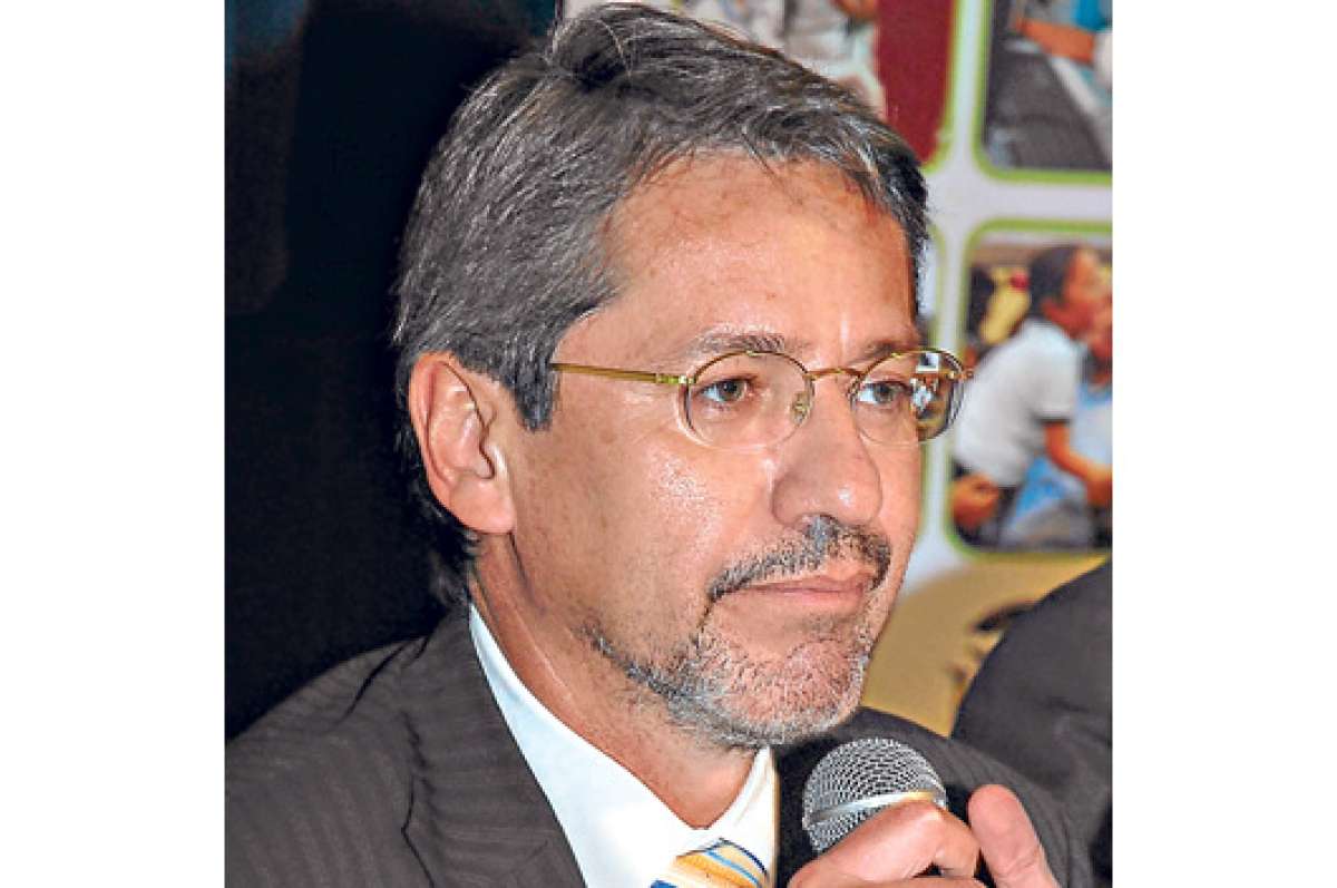 Ra&uacute;l Vallejo, embajador de Ecuador en Colombia. Foto: El Tel&eacute;grafo