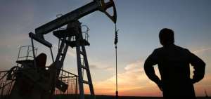 La renegociaci&oacute;n de contratos petroleros con firmas asi&aacute;ticas permite que Petroecuador exporte 3,9 millones de barriles durante 2019 a Petroper&uacute;.