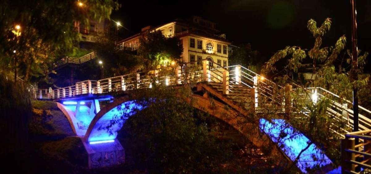 Cuenca armoniza lo moderno con lo colonial