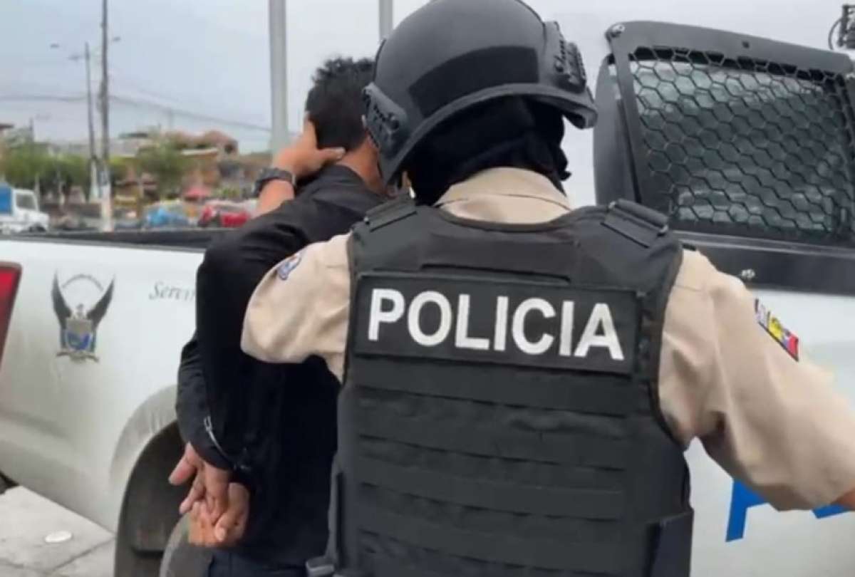 Unidades policiales realizaron controles y patrullajes en sectores estrat&eacute;gicos de Puerto Bol&iacute;var y Machala durante el operativo Perseo.