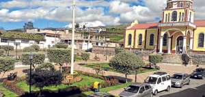 El santuario en honor a san Juan Bautista ocupa un lugar privilegiado en la zona c&eacute;ntrica de este cant&oacute;n que est&aacute; ubicado a 20 minutos de Ambato. Foto: Jos&eacute; Miguel Castillo/El Tel&eacute;grafo