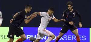 Espa&ntilde;a pierde en Zagreb y queda en manos de Inglaterra y Croacia