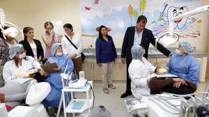 Visita del presidente Rafael Correa al Centro de Salud Guaman&iacute; Tipo C durante la inauguraci&oacute;n que se realiz&oacute; el pasado jueves 14 de mayo./ FOTO: Presidencia Flickr