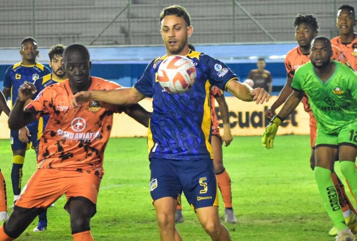 Libertad sumó un punto que lo regresa a la zona de clasificación al sextangular final