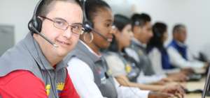 Gobierno aspira a crear 60.000 plazas de trabajo para j&oacute;venes