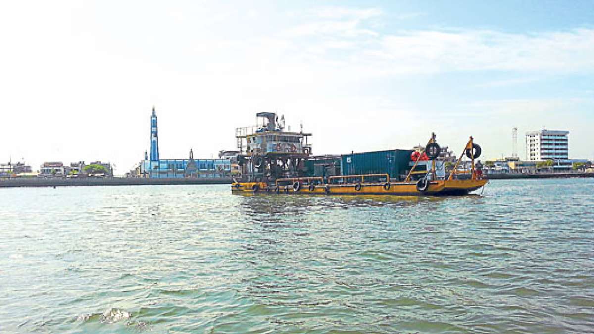 Puerto Bol&iacute;var es muy conocido por su gastronom&iacute;a y tambi&eacute;n porque desde sus muelles cientos de turistas salen con destino a la playa de Jambel&iacute;. Foto: Fabricio Cruz / El Tel&eacute;grafoFoto: Fabricio Cruz.