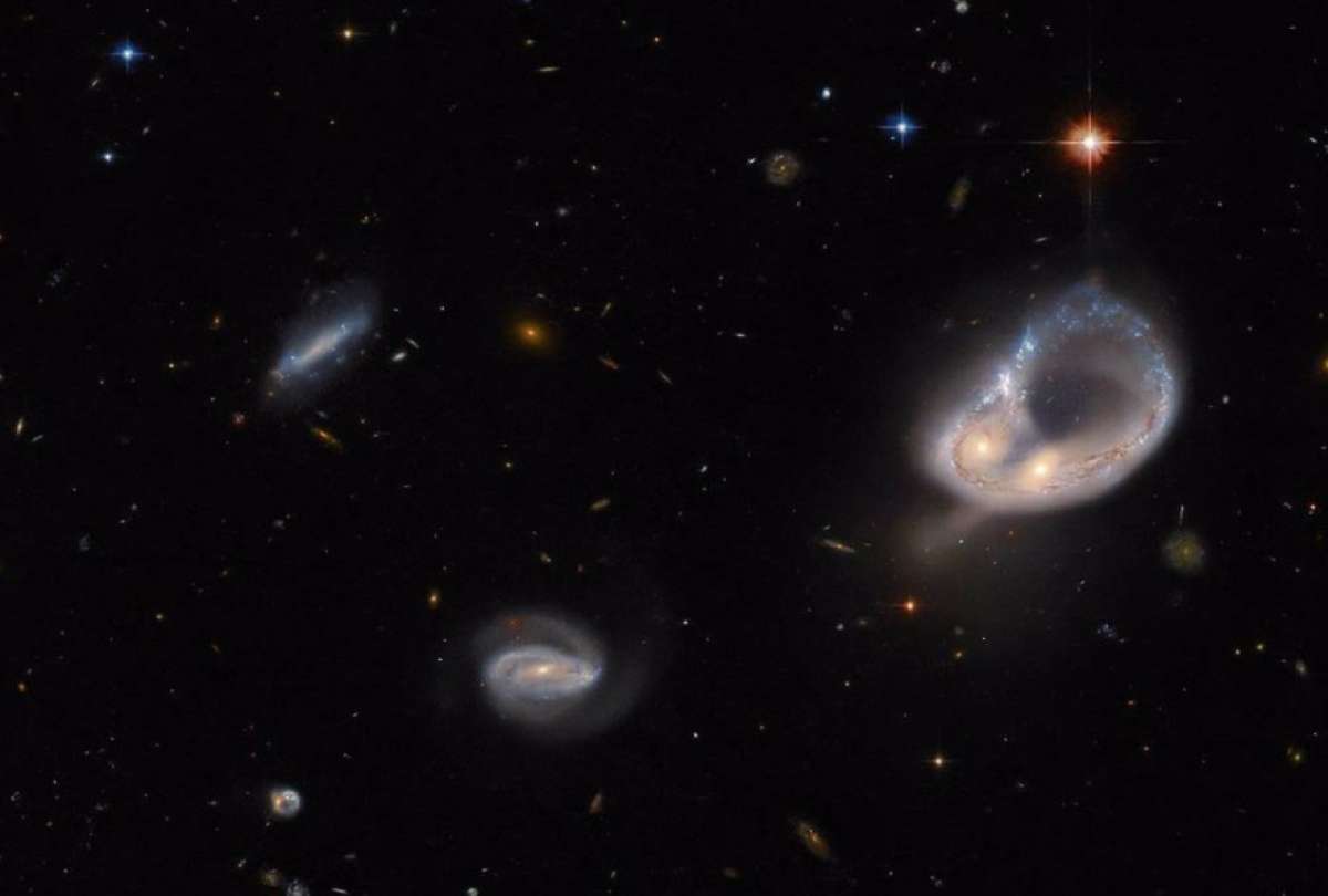 Hubble caza una galaxia inusual a 670 millones de años luz