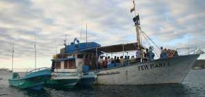 El barco pesquero Fer Mary I fue capturado el 19 de julio de 2011. Foto: cortes&iacute;a Direcci&oacute;n del Parque Nacional Gal&aacute;pagos .