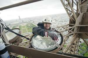 El riesgo de cambiar las luminarias a la Torre Eiffel
