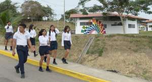 El Ministerio de Educaci&oacute;n ha puesto &eacute;nfasis en el Bachillerato t&eacute;cnico productivo. Un ejemplo es la Unidad del Milenio en Limoncito, Guayas. Archivo