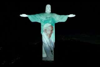 El monumento más icónico de Brasil proyectó mensajes de fuerza.