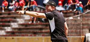 El t&eacute;cnico Gabriel Sch&uuml;rrer lidera la campa&ntilde;a que tiene a Deportivo Cuenca en la punta de la segunda etapa.