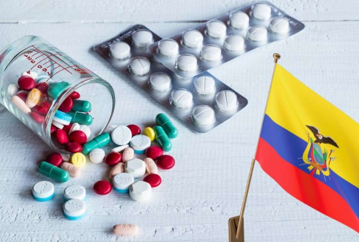 Ecuador actualiza lista de medicamentos de venta libre y endurece controles