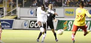 Liga saca ventaja en la semifinal contra Aucas