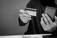 Recomendaciones para evitar la vulneración de su tarjeta de crédito o débito 