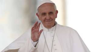 El papa viaj&oacute; el domingo a Tur&iacute;n para rezar ante el Santo Sudario y celebrar una misa en la catedral de la capital del Piamonte. Foto: Agencia AFP