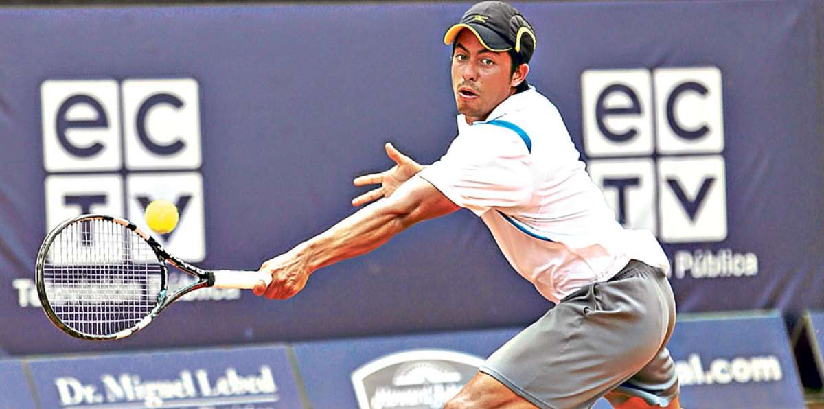Escobar tambi&eacute;n destac&oacute; en la rama de dobles, donde obtuvo el segundo lugar junto al japon&eacute;s Sora Fukuda. Foto: cortes&iacute;a.