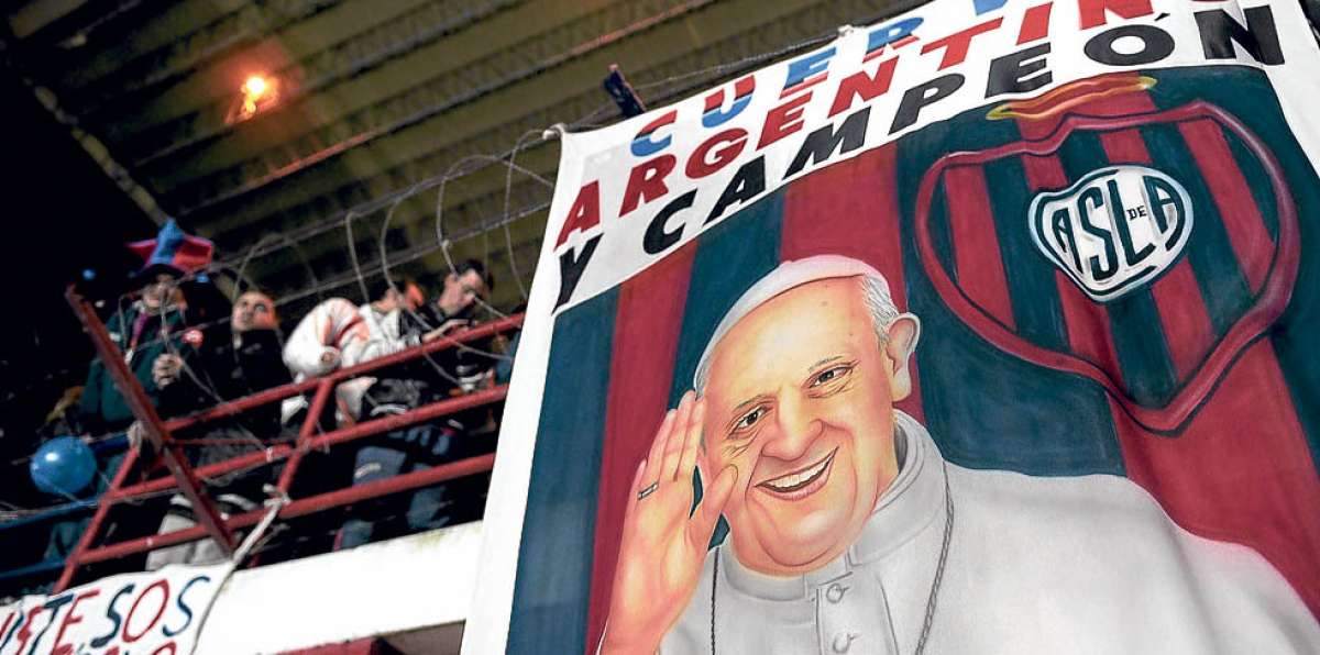 Una de las im&aacute;genes que se observaron en las gradas del estadio de San Lorenzo el mi&eacute;rcoles pasado. Foto: AFP.