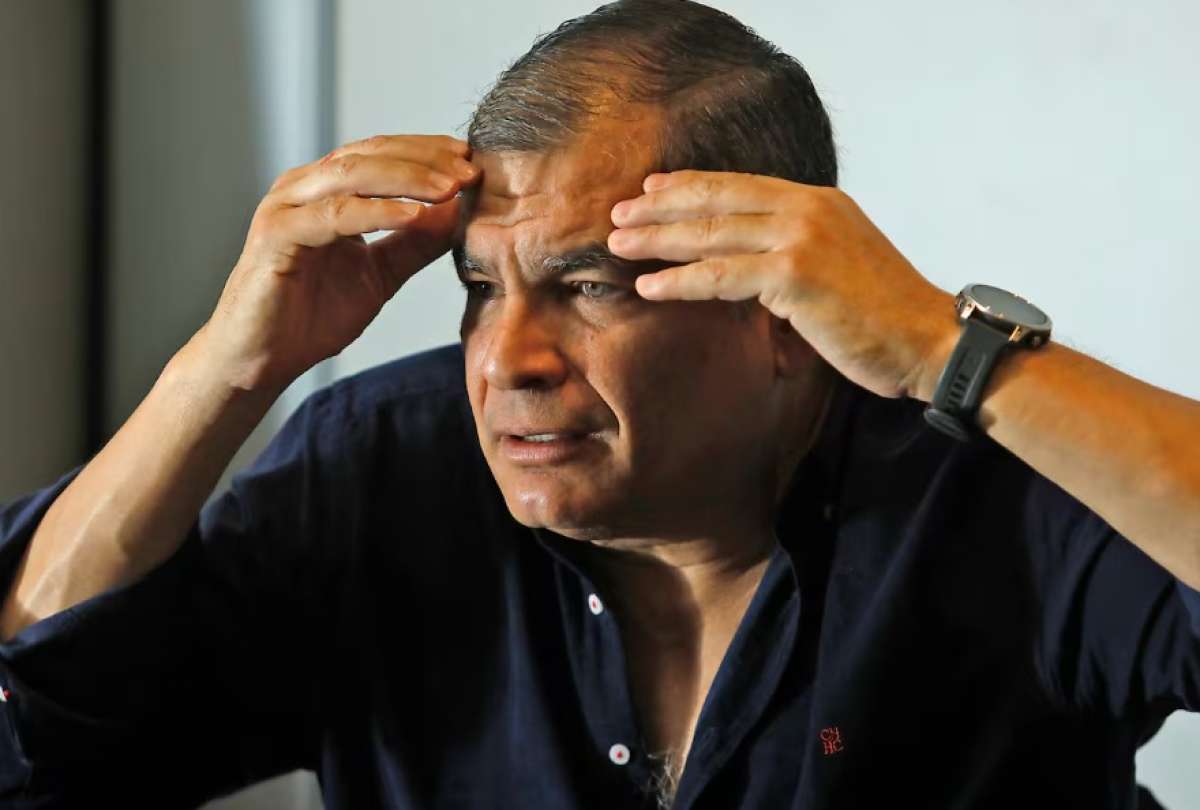 Rafael Correa especuló con un "autoatentado", tras el incidente terrorista en Guayaquil. 