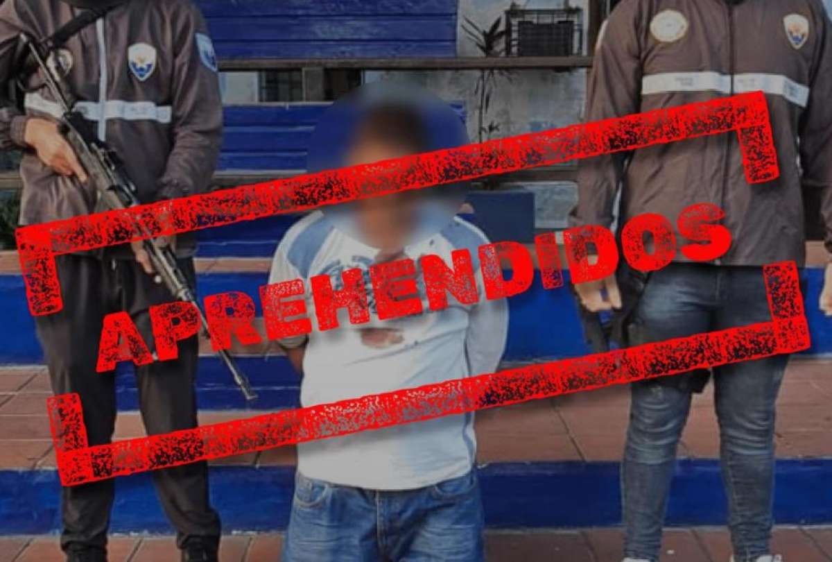 Según las autoridades, alias “Chocolo”, detenido en Guayaquil, sería el autor de un crimen registrado en los exteriores de una unidad educativa en Pascuales.