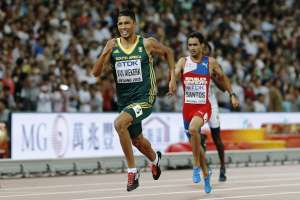 El sudafricano ofrece a su pa&iacute;s la primera medalla de oro de su historia en esta distancia en un gran campeonato. Foto: Agencia AFP