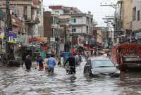 Torrenciales lluvias en Pakistán dejan más de mil muertos