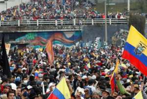 La Corte Constitucional analiz&oacute; el caso de seis adolescentes detenidos durante las protestas de octubre de 2019.