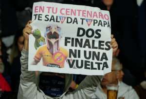 Liga de Quito encendió las redes sociales tras publicar una imagen que ha sido interpretada como una burla hacia Barcelona Sporting Club, en el marco de su año centenario.