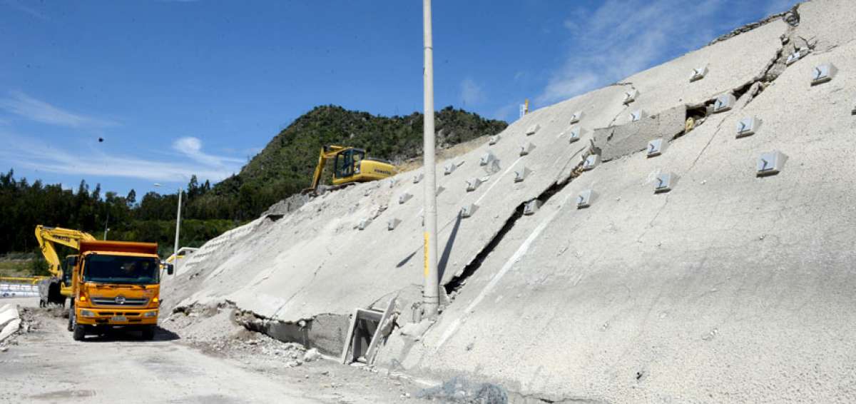 El objetivo del poliducto es transportar gasolina y di&eacute;sel desde la Terminal Pascuales, y gas licuado de petr&oacute;leo desde la Terminal El Chorrillo hasta Cuenca. Cuenta con una estaci&oacute;n de almacenamiento y despacho en La Troncal.