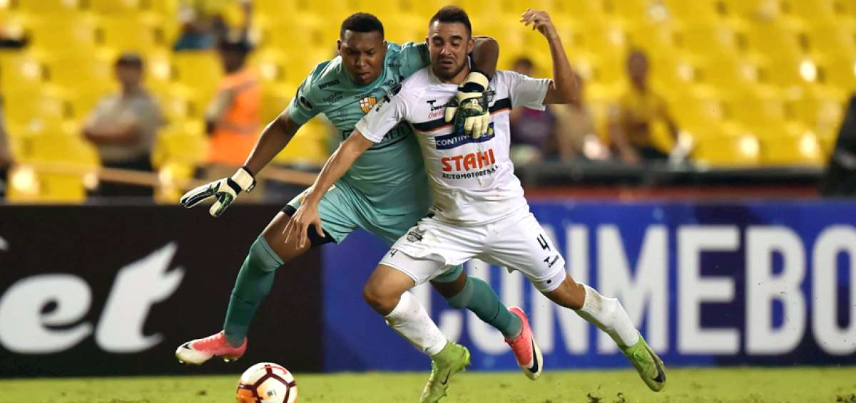 Banguera tuvo que derribar a Ibarrola para que BSC no pierda el partido.