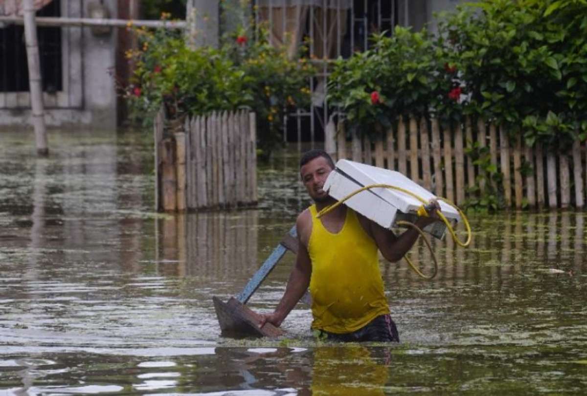 El fuerte invierno ha generado deslizamientos de tierra e inundaciones.