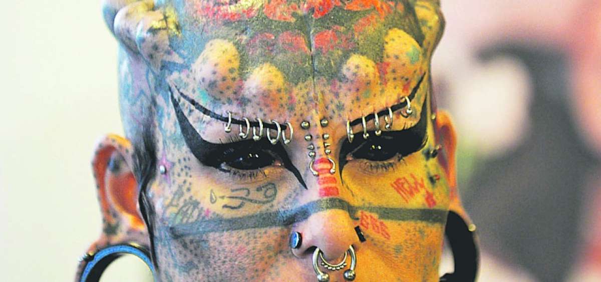 Tatuarse la piel es una experiencia, casi siempre, permanente, por lo que la persona debe estar muy segura de lo que va a grabar sobre su cuerpo.