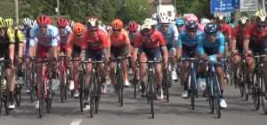 Carapaz supera la mitad del Giro de Italia