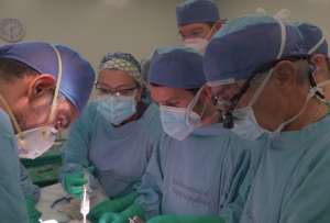 Cirugía de espina bífida intrauterina se realizó en paciente con 25 semanas de gestación