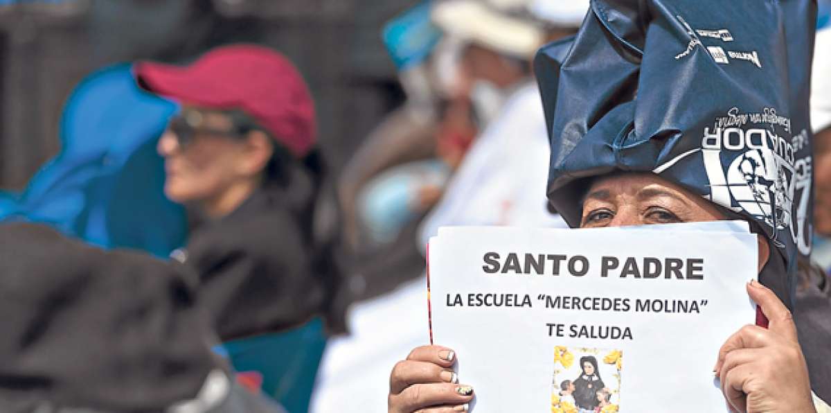 El papa Francisco se reuni&oacute; con la comunidad educativa religiosa en la Universidad Cat&oacute;lica de Quito. Foto: Archivo / El Tel&eacute;grafo