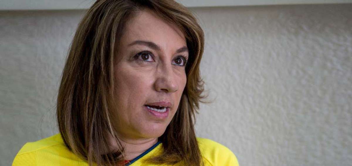 Asamble&iacute;stas analizan revelaciones de P&aacute;gina 12