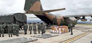 Los aviones C-130 H&eacute;rcules tienen una capacidad de 36 toneladas. 