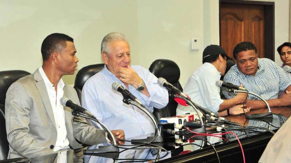 Representantes de AFE y la FEF firmaron en 2014 un acuerdo para levantar una huelga de jugadores. Foto: internet