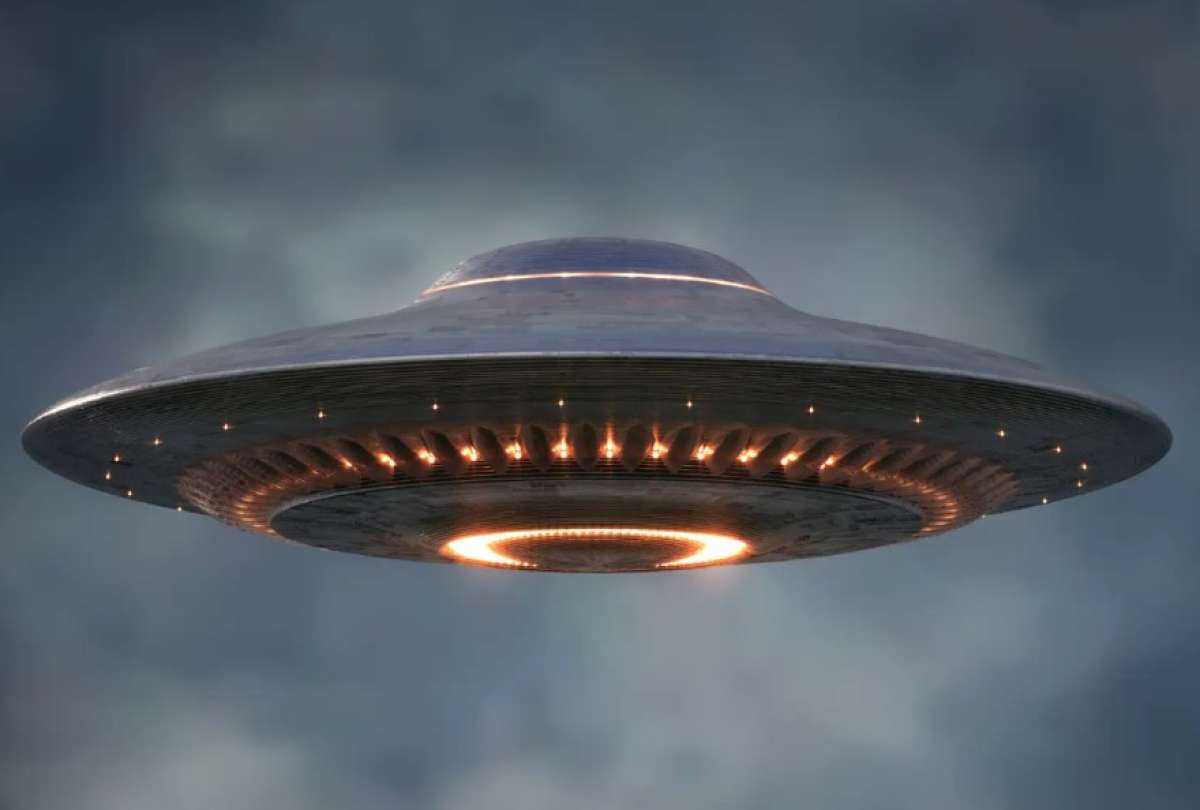 Naves extraterrestres podrían estar volando en el sistema solar, según el Pentágono
