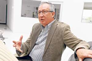Marco Guayasam&iacute;n, consultor de proyecto de zedes. 