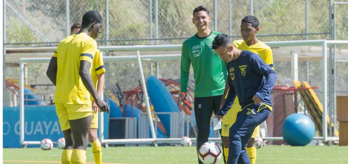 Los seleccionados nacionales sub-23 trabajaron ayer en la parte t&aacute;ctica para corregir los errores cometidos ante Chile en la primera jornada.