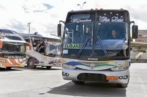 La autorizaci&oacute;n puede ser tramitada &uacute;nicamente para las unidades de transporte interprovincial. Foto: Jos&eacute; Luis Llivisaca / El Tel&eacute;grafo
