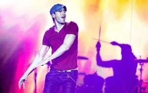 Enrique Iglesias triunf&oacute; en los Grammy Latinos